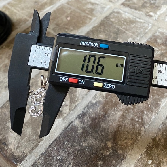 GENUINE DIAMONDS Pendant Charm Initial G Solid 14KT Gold - Picture 7 of 8